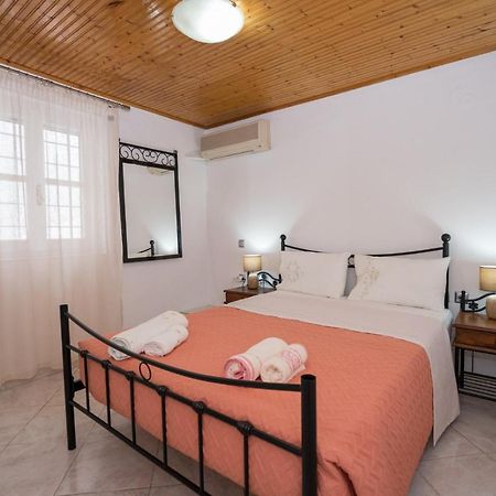 Hydra'S Harbor Hideaways - Cozy Coastal Getaways Apartman Kültér fotó