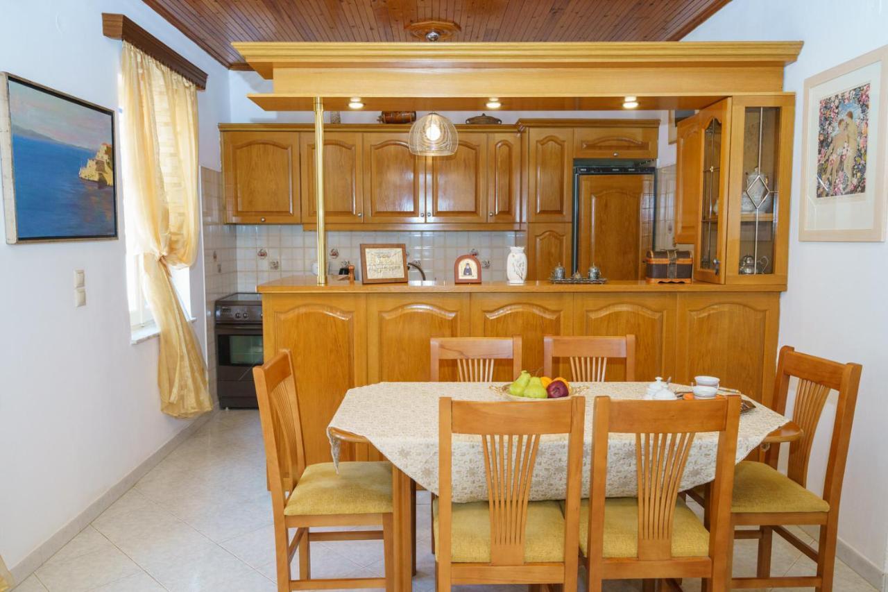 Hydra'S Harbor Hideaways - Cozy Coastal Getaways Apartman Kültér fotó