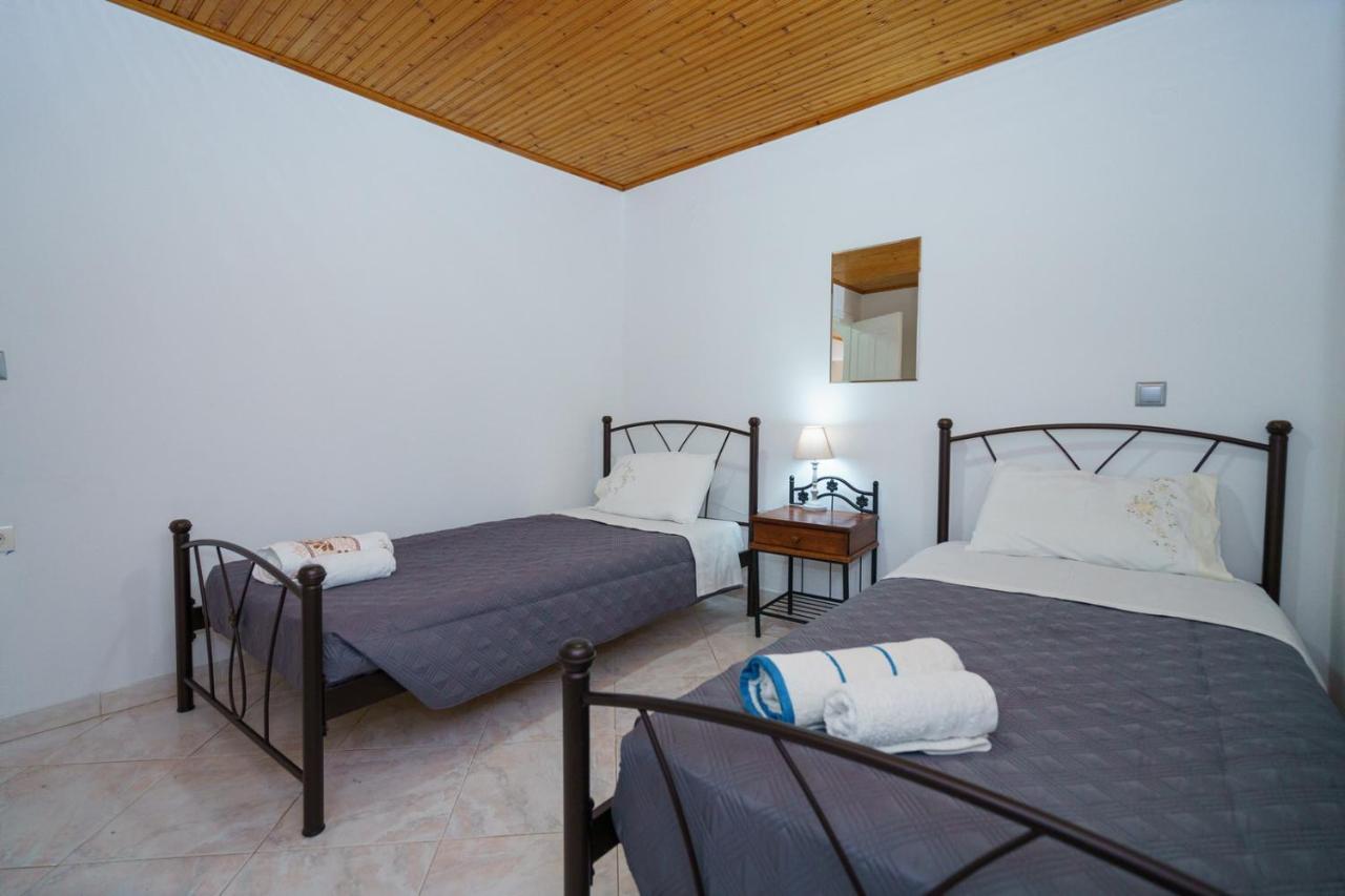 Hydra'S Harbor Hideaways - Cozy Coastal Getaways Apartman Kültér fotó