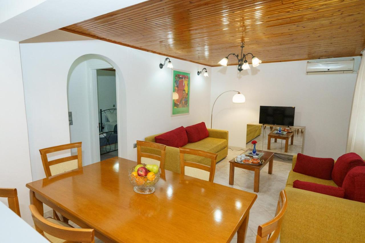 Hydra'S Harbor Hideaways - Cozy Coastal Getaways Apartman Kültér fotó