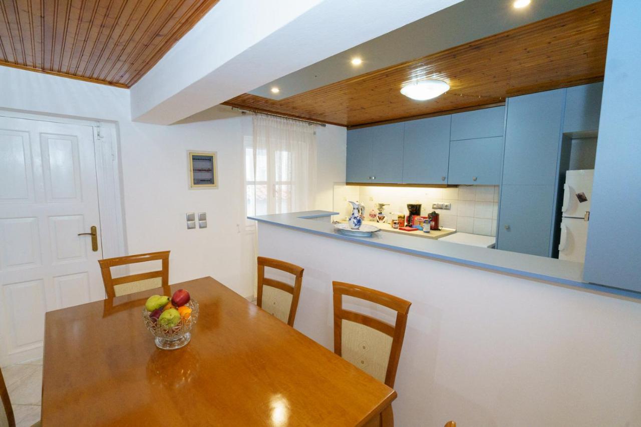 Hydra'S Harbor Hideaways - Cozy Coastal Getaways Apartman Kültér fotó